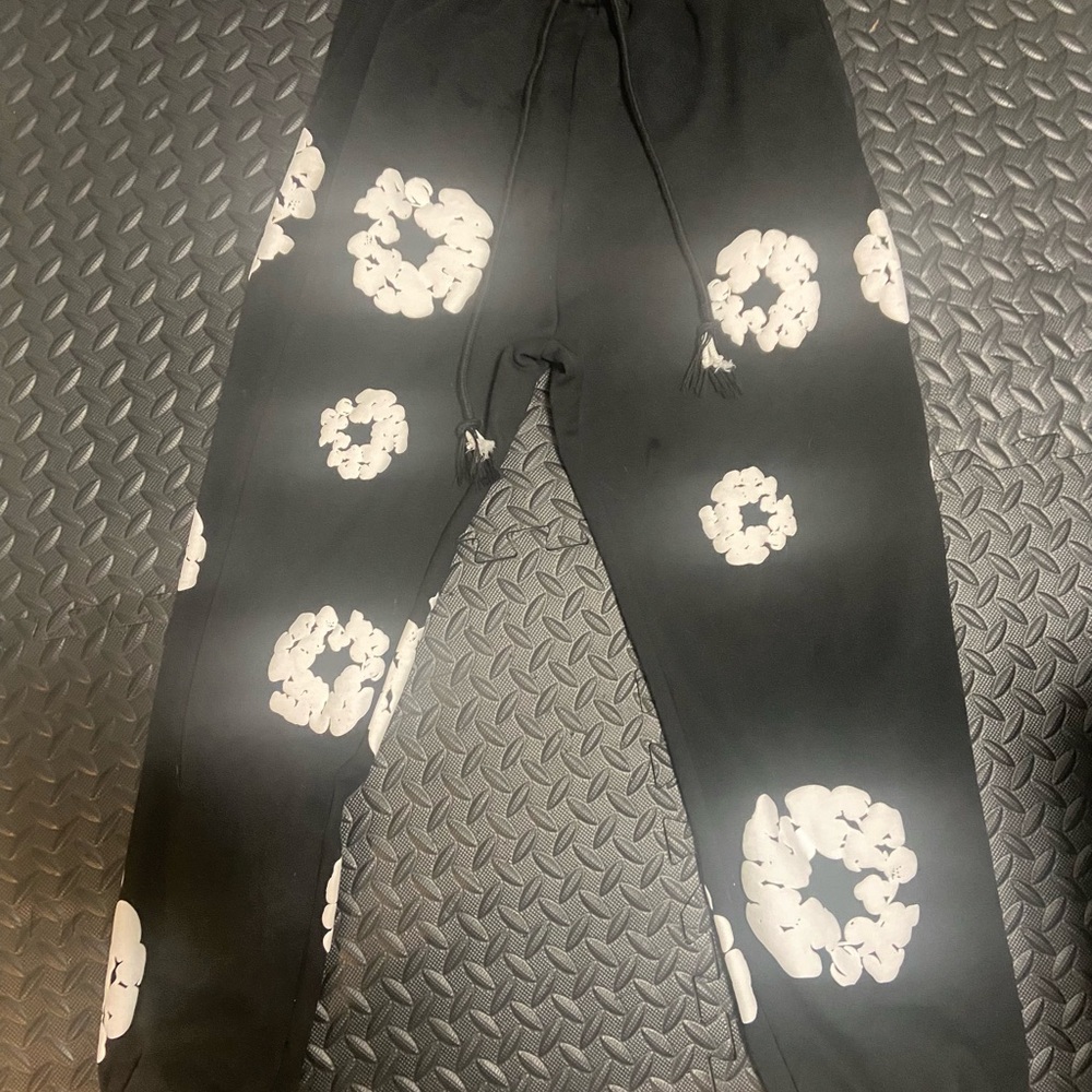 Denim tears black pants